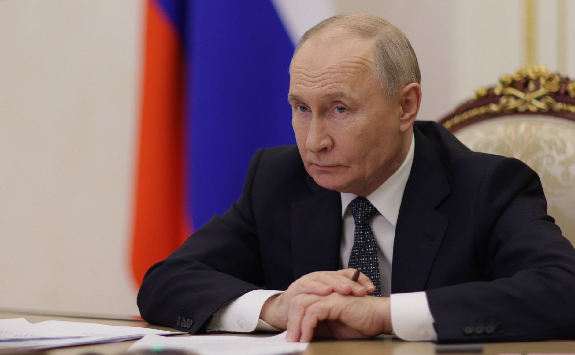Владимир Путин поручил сделать премию «Слово» международной