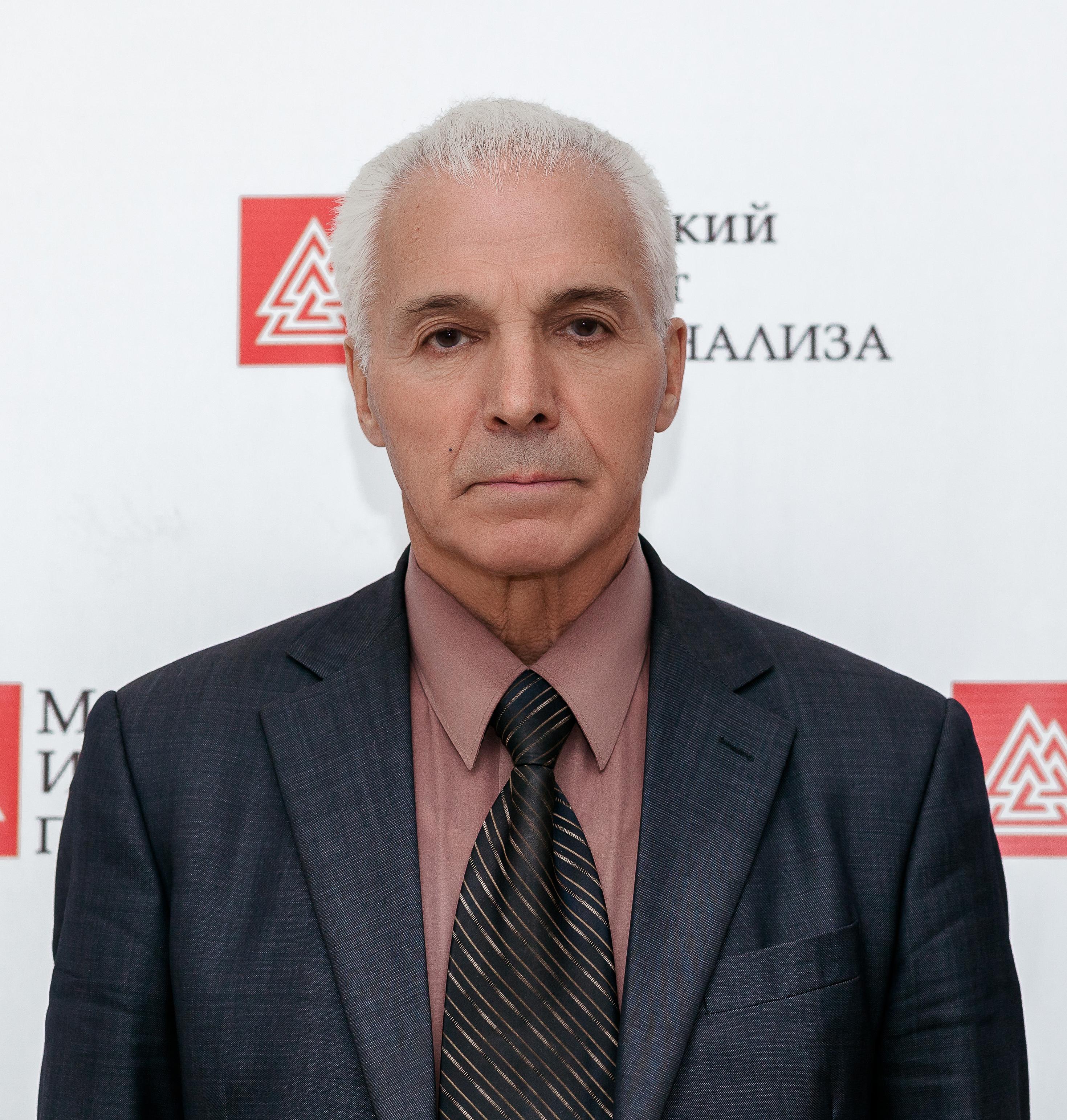 Роберт Немов